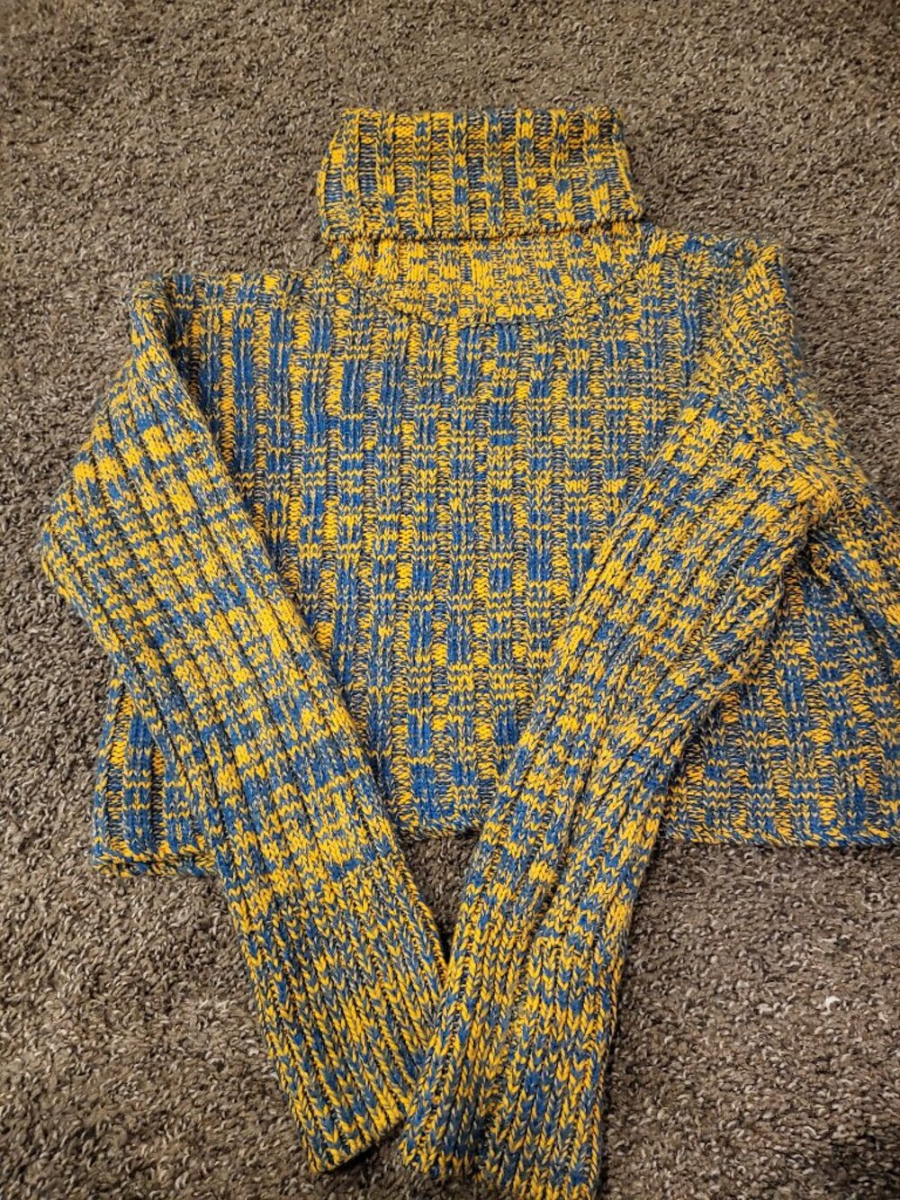 Crop sweater